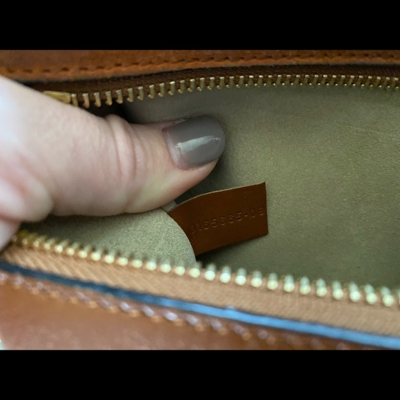 Chloe Kurtis Crossbody - Picture 5 of 8